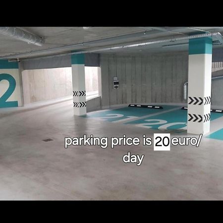 Happy Inn Emporia, Self Chek-In, Parking In The Underground Garage วิลนีอุส ภายนอก รูปภาพ