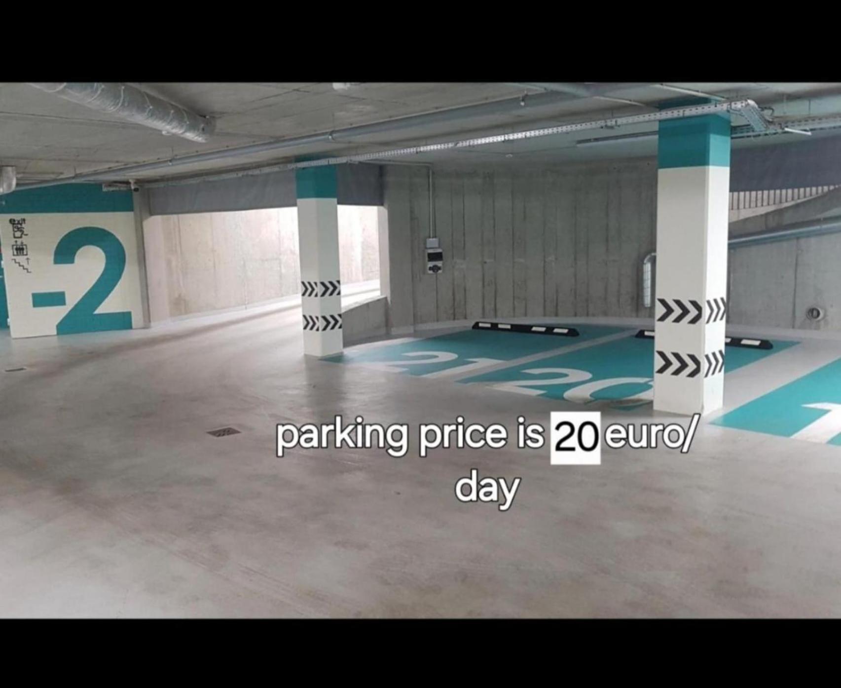 Happy Inn Emporia, Self Chek-In, Parking In The Underground Garage วิลนีอุส ภายนอก รูปภาพ